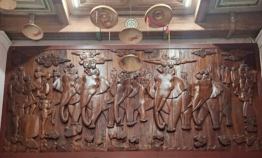 Tác phẩm “Lễ hội đua voi”