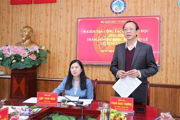 Nhà xuất bản Giáo dục Việt Nam chung tay ủng hộ ngành Giáo dục Lạng Sơn