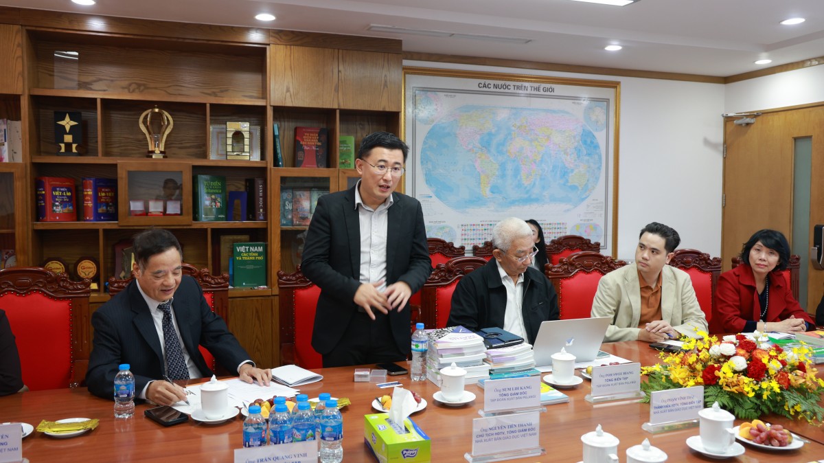 Nhà xuất bản Giáo dục Việt Nam làm việc với Tập đoàn Xuất bản Giáo dục Pelangi (Malaysia)