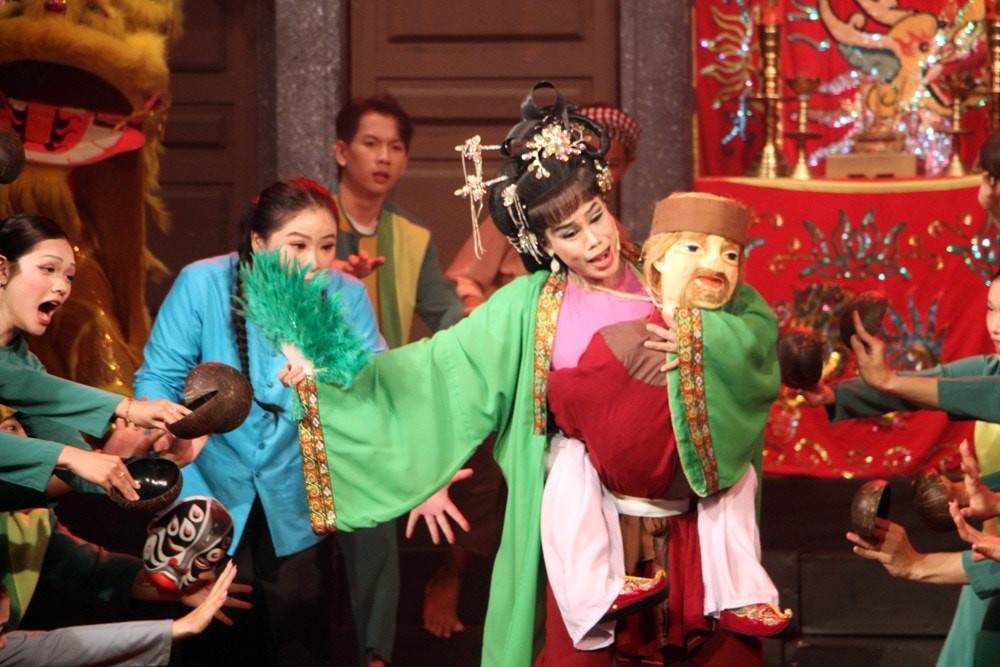 Sắc - Ấn Ngọc Nam phương” được xây dựng theo hướng kết hợp nhiều loại hình biểu diễn. Ảnh: BTC