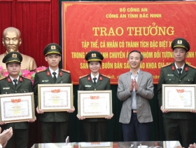 Triệt phá đường dây sản xuất và tiêu thụ sách giáo khoa giả