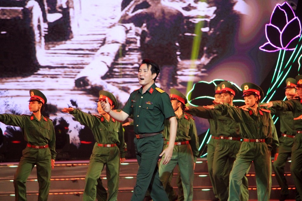 Sống lại ký ức Lư Nhất Vũ - Lê Giang qua đêm thơ nhạc “Khúc hát ân tình”