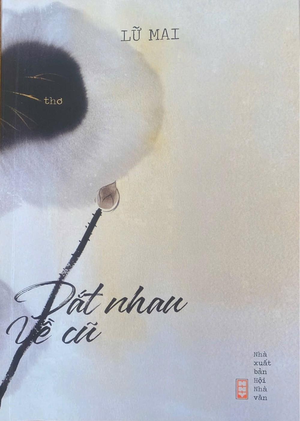 Những sắc màu thơ Việt 2025