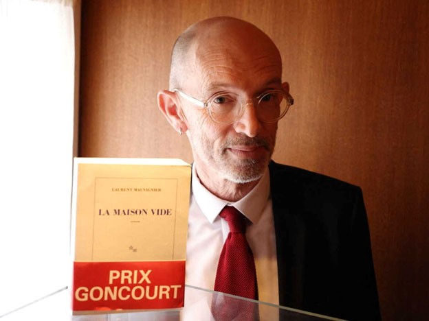 Văn chương thế giới 2025 qua mùa giải thưởng