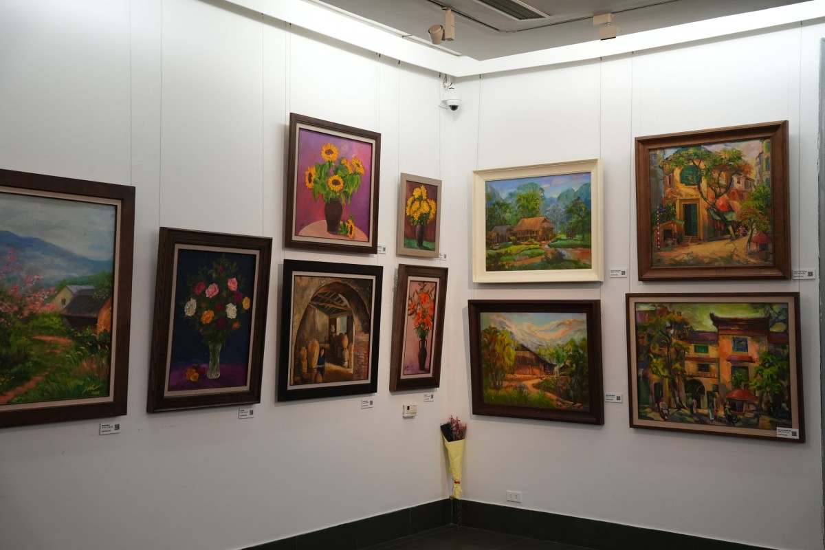 Vẻ đẹp đầy sức sống trong triển lãm 