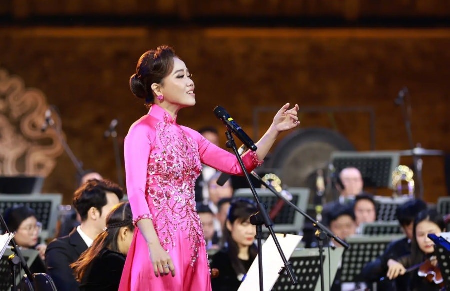 Các nghệ sĩ mang đến cho khán giả những giây phút thăng hoa, đầy cảm xúc. Ảnh: BTC