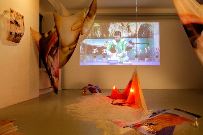 “Giữa miền di - dịch” gửi thông điệp về di cư, tha hương và căn tính