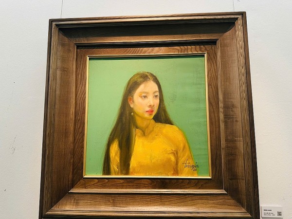 the gioi giua sac va khong cua hoa si trung son