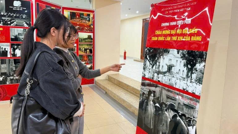 Khai mạc Chương trình chiếu phim chào mừng Đại hội đại biểu toàn quốc lần thứ XIV của Đảng