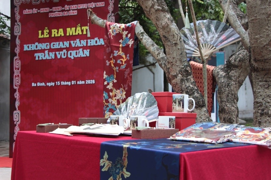 Không gian văn hóa Trấn Vũ quán tại Di tích quốc gia đặc biệt đền Quán Thánh. Ảnh: HNM