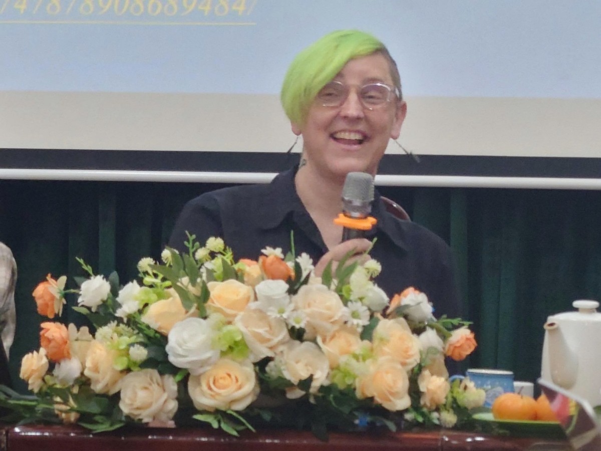 Từ thư tịch cổ đến thực địa: một cách tiếp cận mới với dân tộc chí