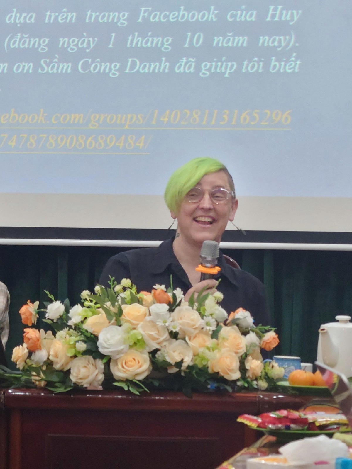 Từ thư tịch cổ đến thực địa: một cách tiếp cận mới với dân tộc chí