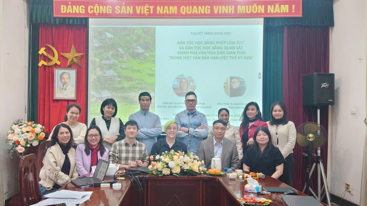 Từ thư tịch cổ đến thực địa: một cách tiếp cận mới với dân tộc chí