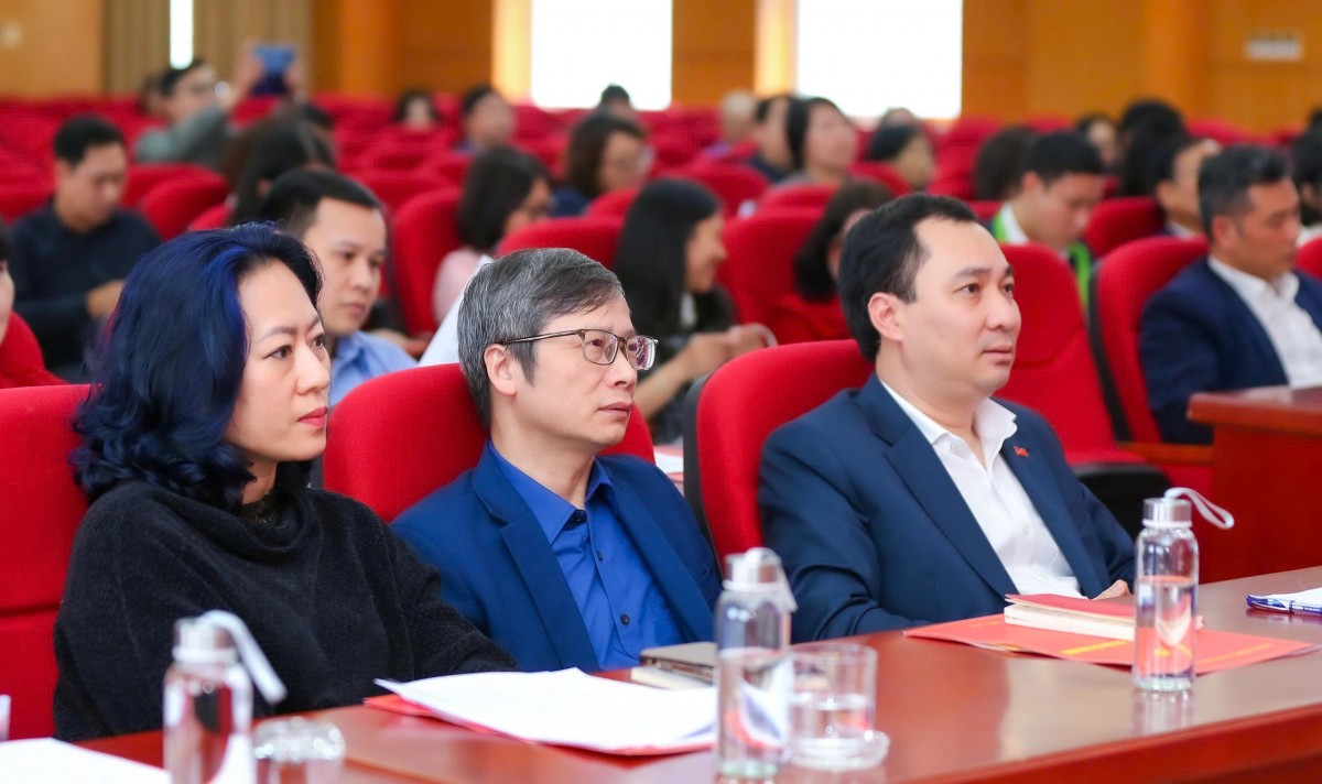 Các đại biểu tham dự buổi gặp mặt.