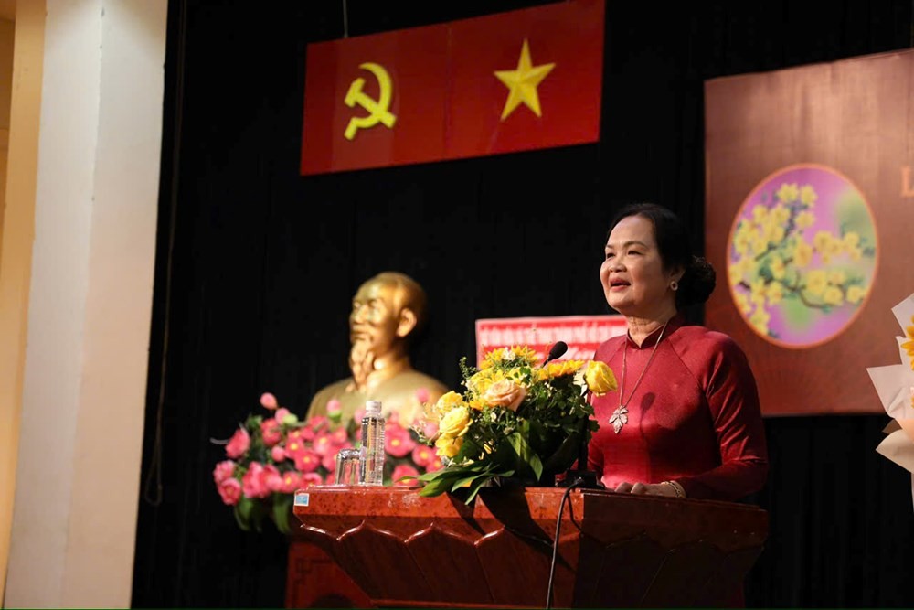 Hội Nhà văn TPHCM: Trao giải thưởng văn học và kêt nạp Hội viên mới năm 2025 Hội Nhà văn TPHCM: Trao giải thưởng văn học và kêt nạp Hội viên mới năm 2025