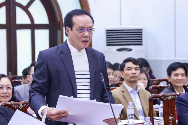 Các đại biểu thảo luận tại Hội nghị