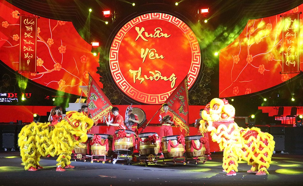 Tôn vinh nét đẹp văn hóa trong dịp Tết cổ truyền dân tộc