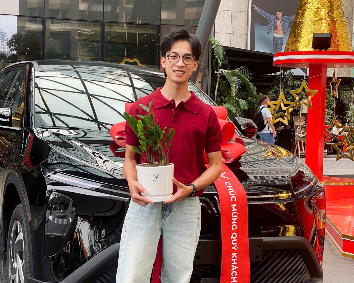 Chủ xe Limo Green: “Chi phí nhiên liệu, bảo dưỡng chỉ như xe máy, khách lên xe ai cũng khen”