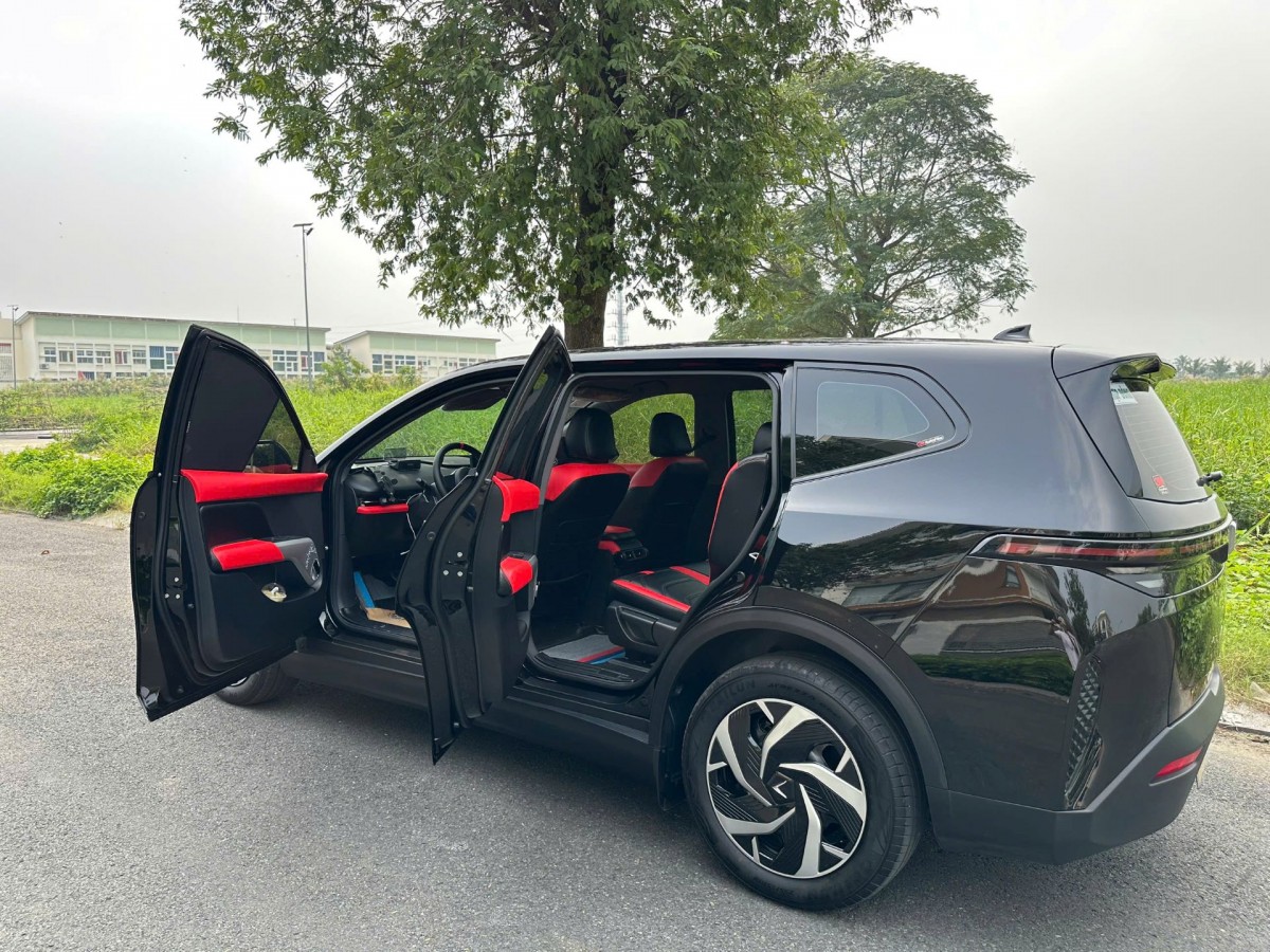 Chủ xe Limo Green: “Chi phí nhiên liệu, bảo dưỡng chỉ như xe máy, khách lên xe ai cũng khen”