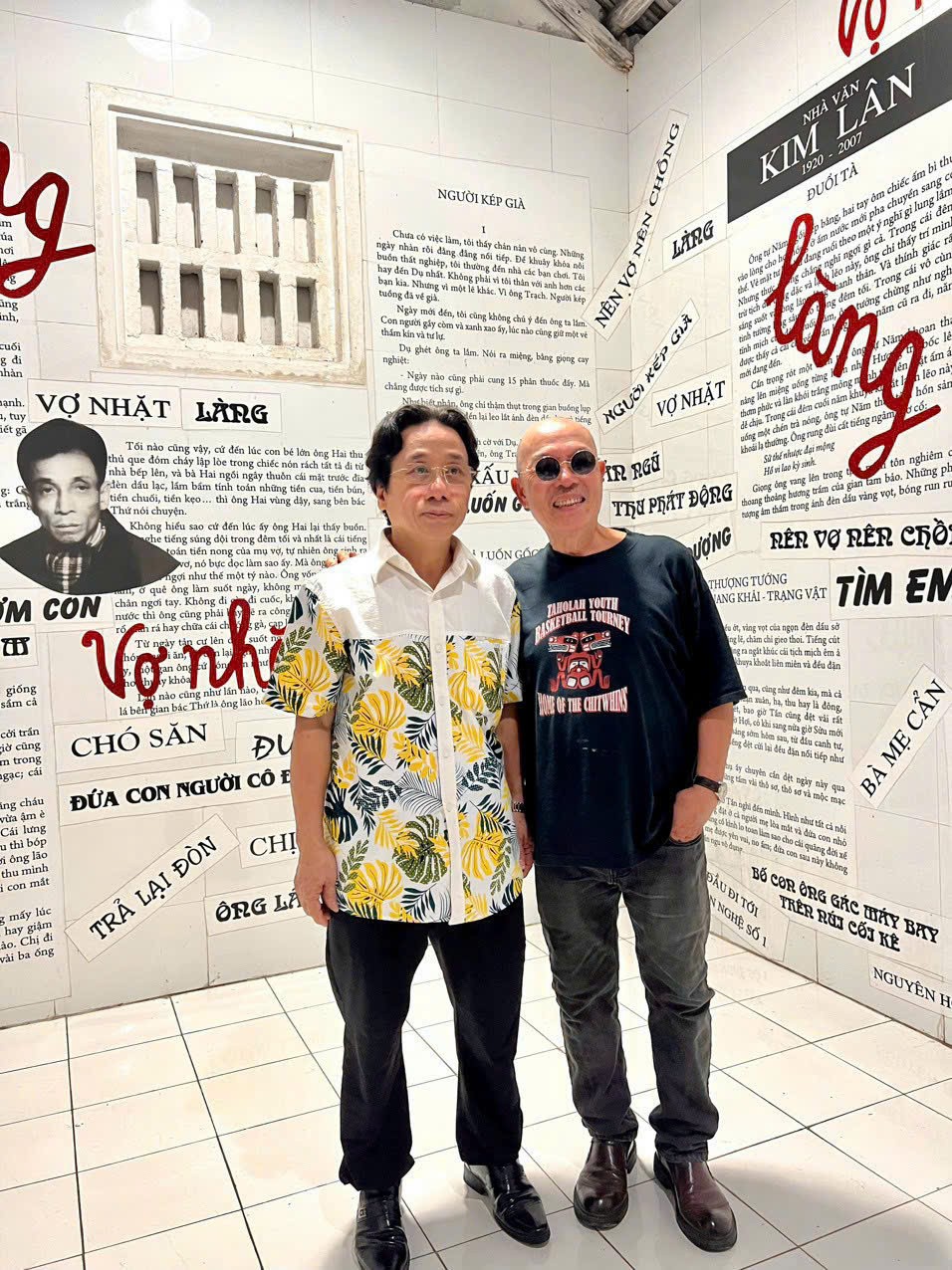 Thành Chương - Người lưu giữ "linh hồn" làng, "phù thủy" của những mảng màu đối chọi