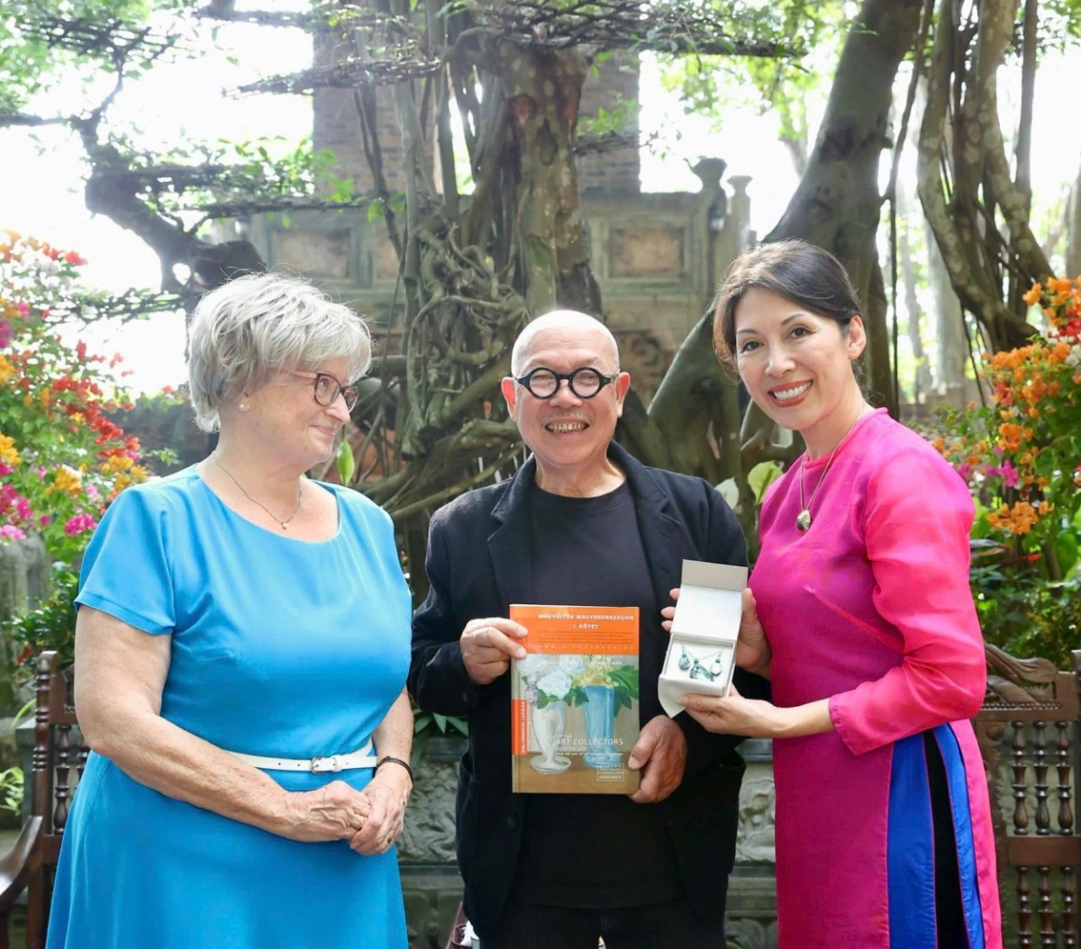 Thành Chương - Người lưu giữ "linh hồn" làng, "phù thủy" của những mảng màu đối chọi