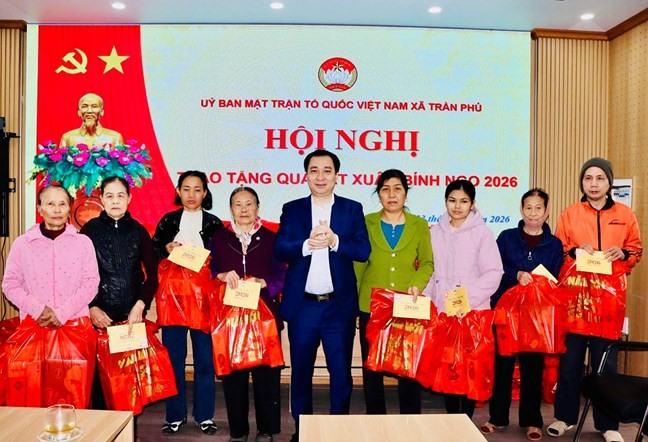 Hải Phòng: Tết sẻ chia đến với các gia đình khó khăn ở xã Trần Phú