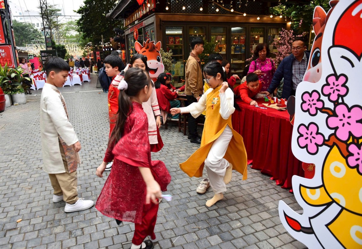 Khai mạc Phố Sách Xuân: “Sách mở lộc xuân – Chào kỷ nguyên mới”
