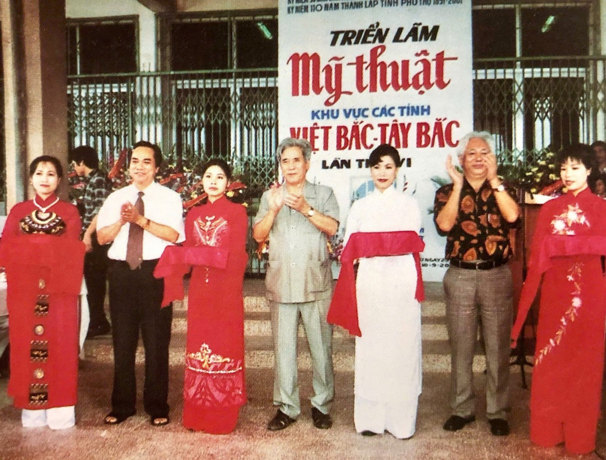 Trần Hoàn - Nhạc sĩ tài năng, nhà lãnh đạo tâm huyết với văn hóa, văn nghệ