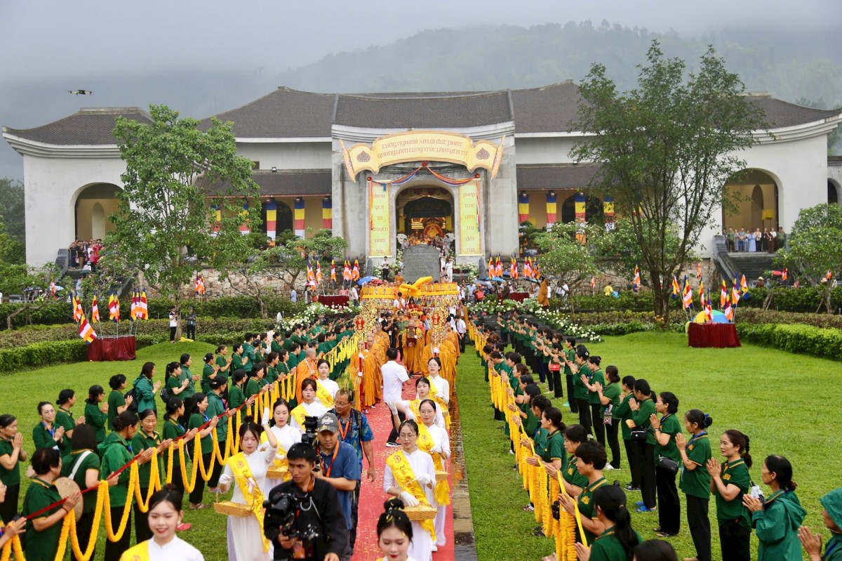 Yên Tử chuẩn bị diễn ra lễ hội xuân quy mô lớn. Ảnh: HNM