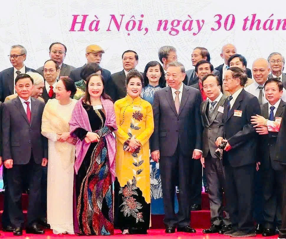 Lệ Ngọc - “Nữ hoàng” của kịch nghệ, đại sứ văn hóa Việt trên sân khấu thế giới