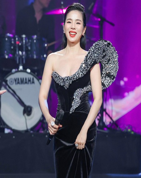 Nghệ sĩ, khán giả và chuẩn mực ứng xử số