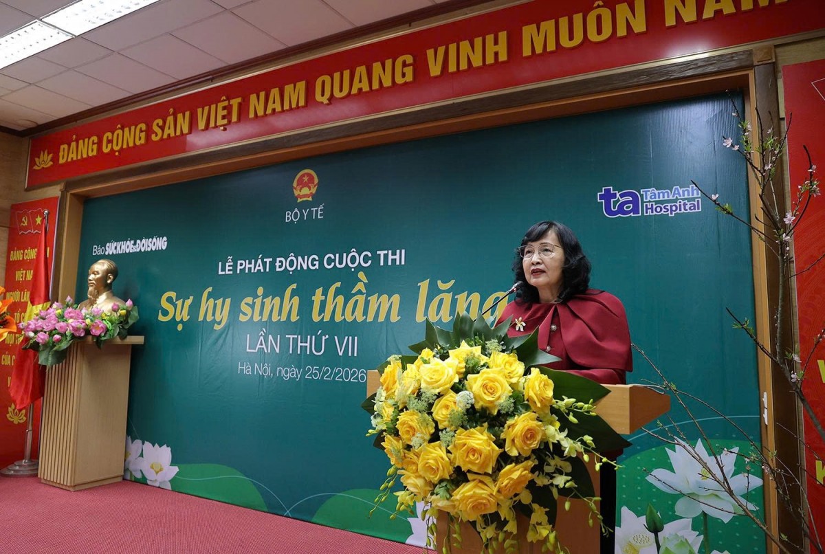 Nghệ sĩ nhiếp ảnh (NSNA) Trần Thị Thu Đông - Đại biểu Quốc hội; Chủ tịch Hội Nghệ sĩ Nhiếp ảnh Việt Nam; Phó Chủ tịch Liên hiệp các Hội Văn học - Nghệ thuật Việt Nam