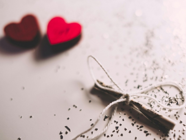 Giữa thế giới chạy bằng thuật toán, thơ vẫn đi bằng trái tim