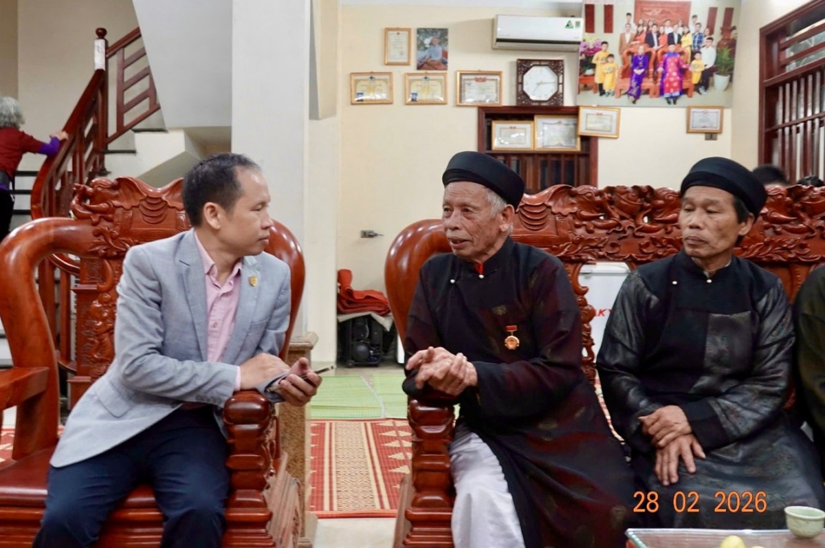 Nghệ nhân dân ca Đỗ Văn Chiến, người thắp lửa duy trì 30 năm tổ chức đêm hát canh quan Họ. Ảnh Quang Thuận