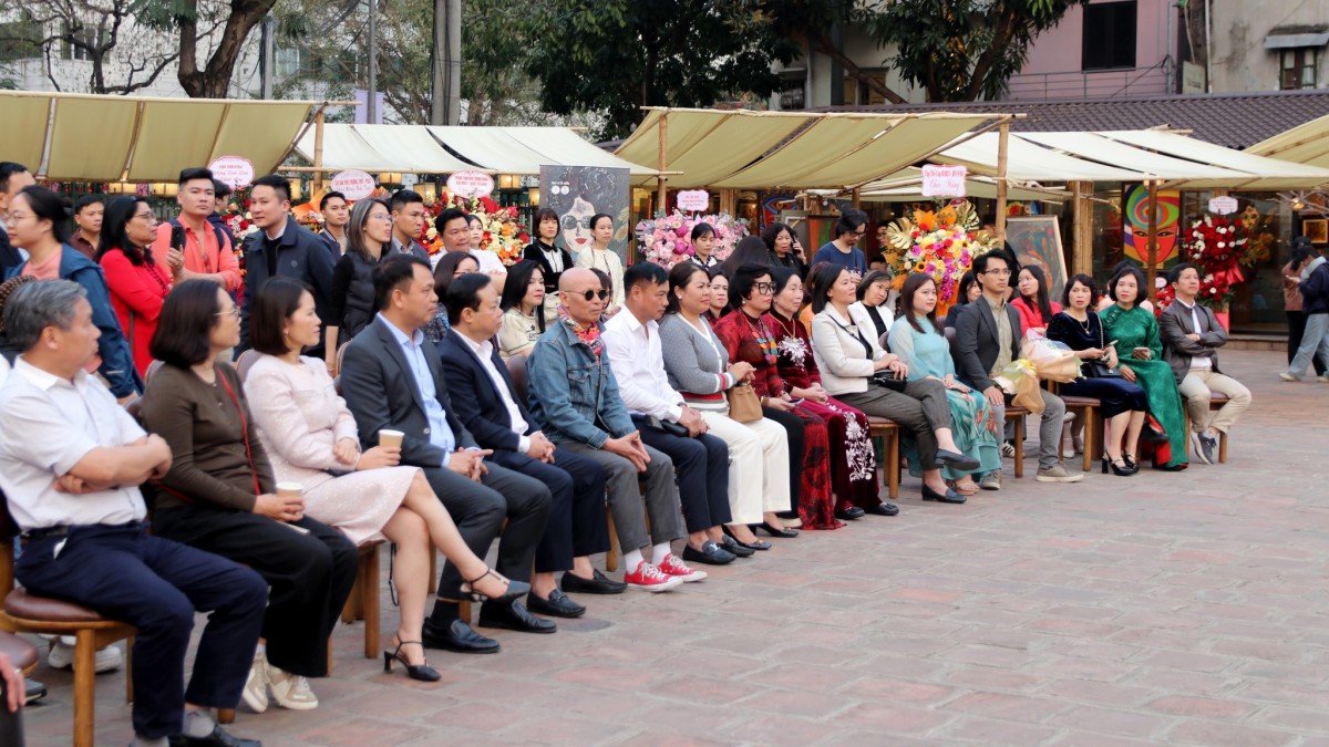 Triển lãm mỹ thuật "Những điều chưa nói" của họa sĩ Hải Tây