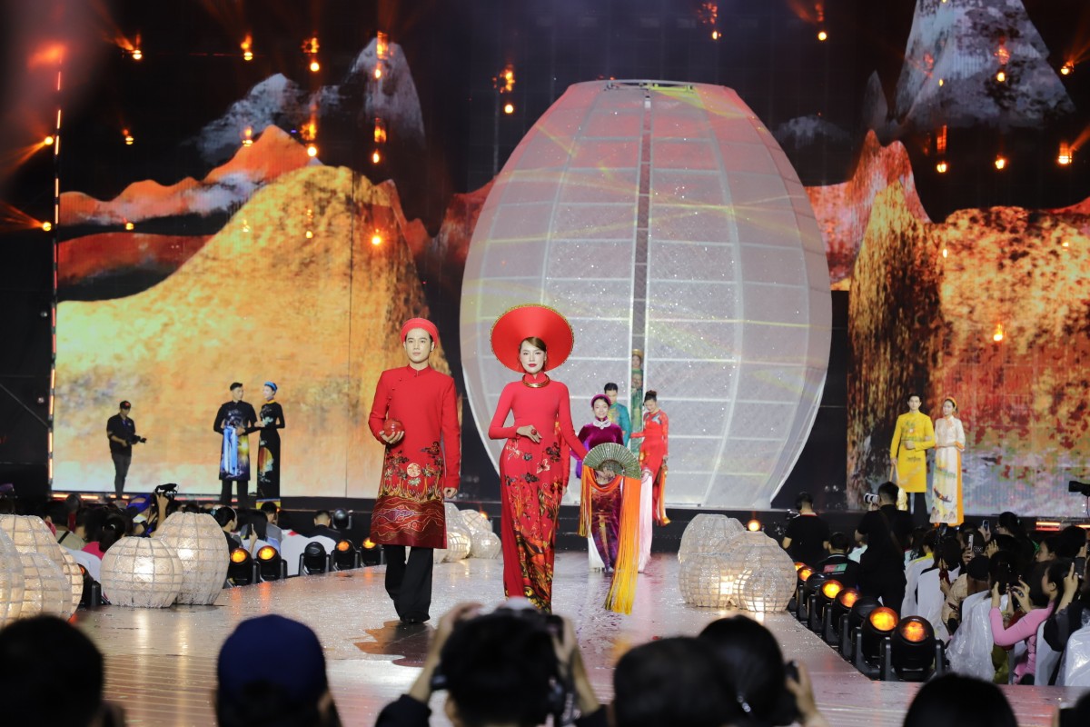 37 nhà thiết kế góp mặt tại Lễ hội Áo dài Thành phố Hồ Chí Minh lần thứ 12