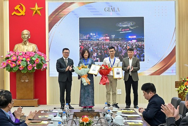 22 tac pham xuat sac gianh giai viet nam tren hanh trinh doi moi