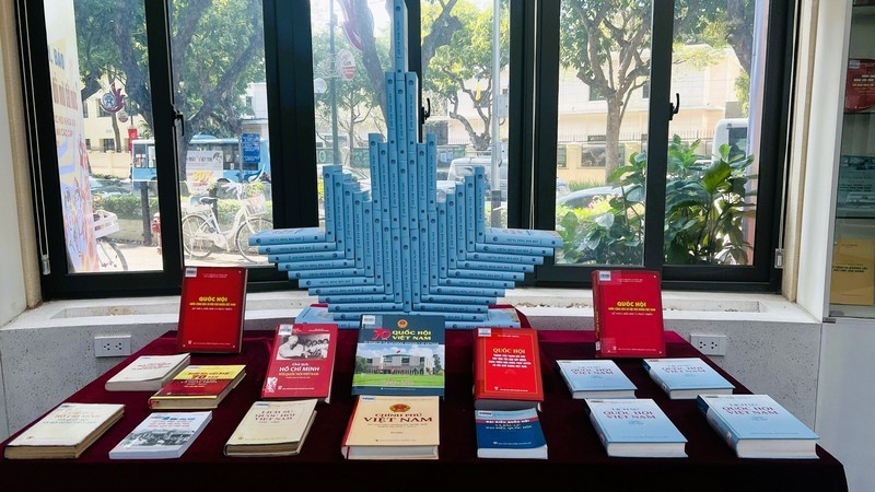 Khai mạc trưng bày “Quốc hội Việt Nam trong tiến trình đổi mới đất nước”