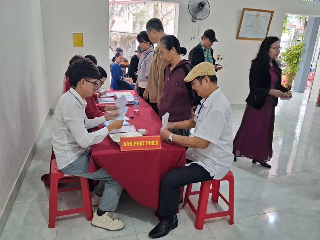 Náo nức trong Ngày hội lớn toàn dân đi bầu cử