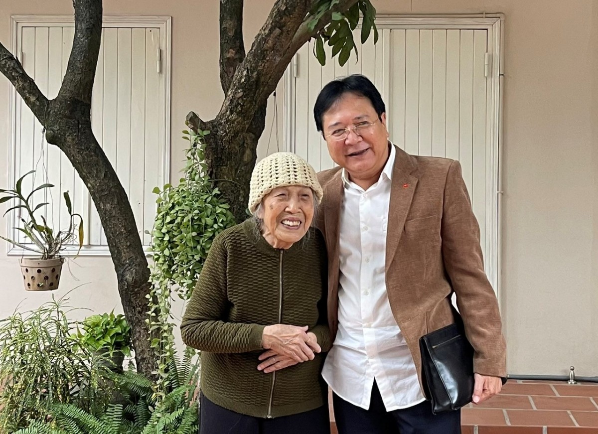 NSND Vương Duy Biên: Khi “chiếc ghế”quản lý đã không làm vơi đi chất nghệ