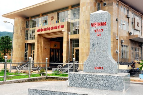 Viết ở thượng nguồn