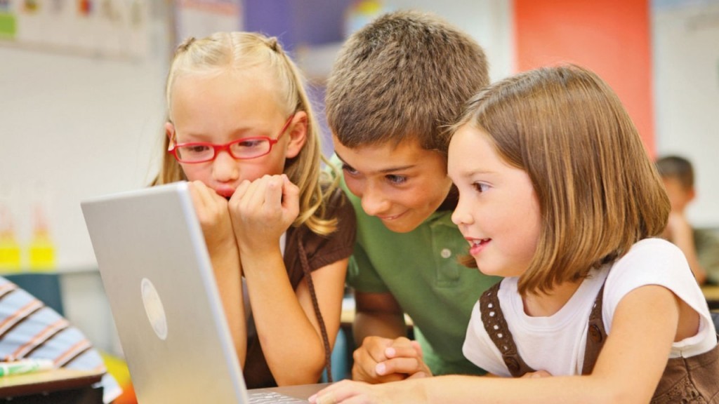 11 nhiệm vụ, giải pháp bảo vệ trẻ em trên môi trường mạng