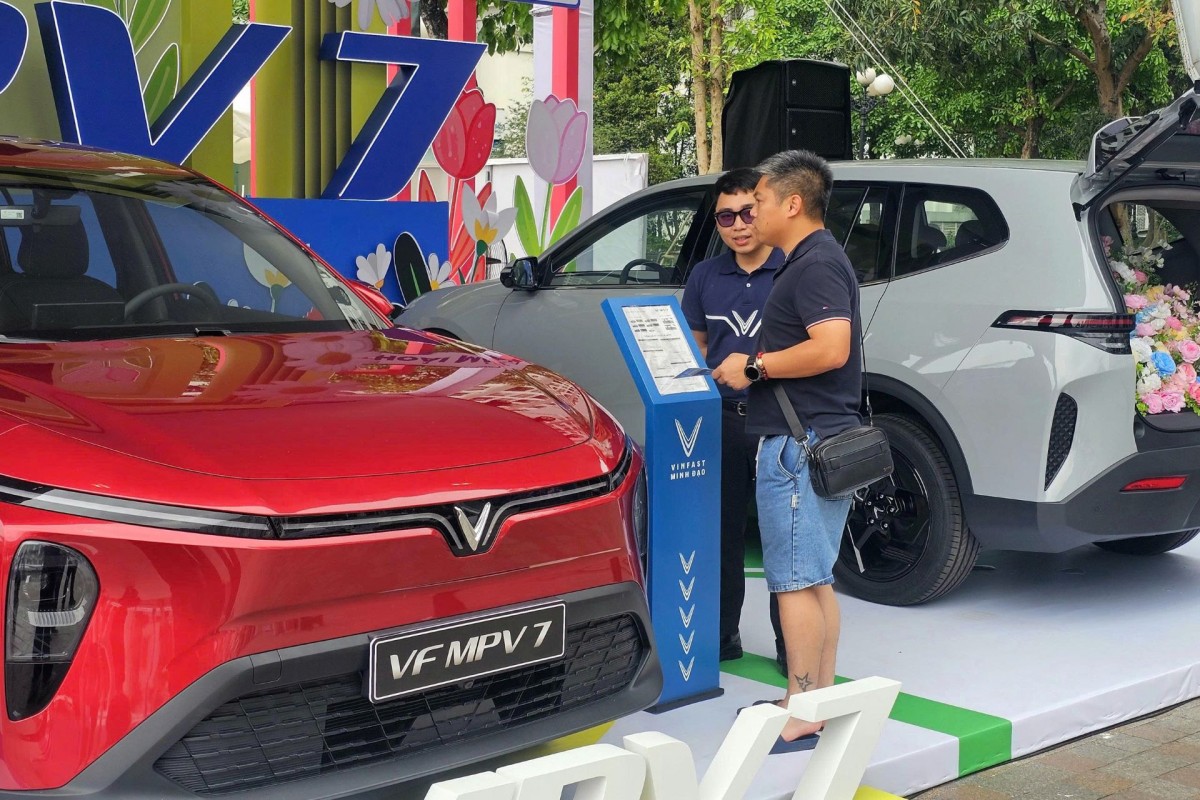 Xe gia đình VF MPV 7 gây sốt, khách lái thử tấm tắc khen 