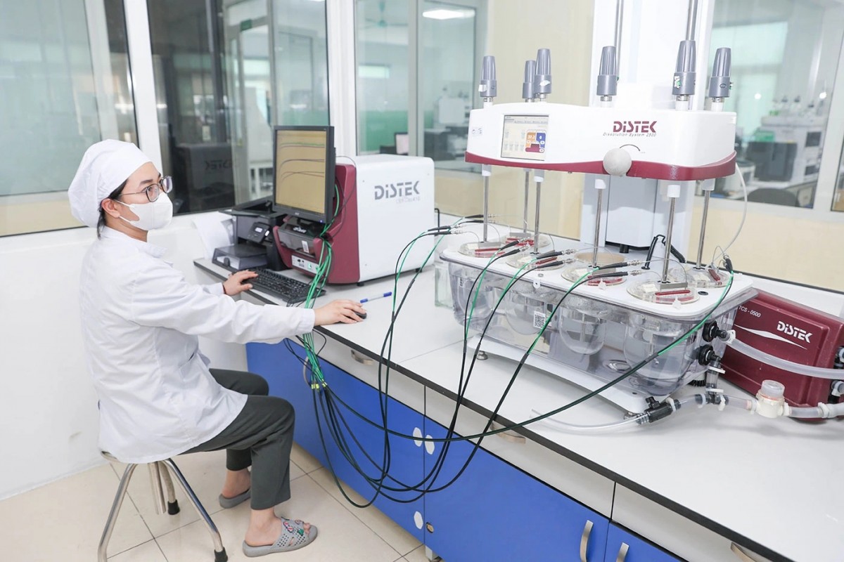 Kiểm soát chất lượng thông qua phát triển thuốc tương đương sinh học