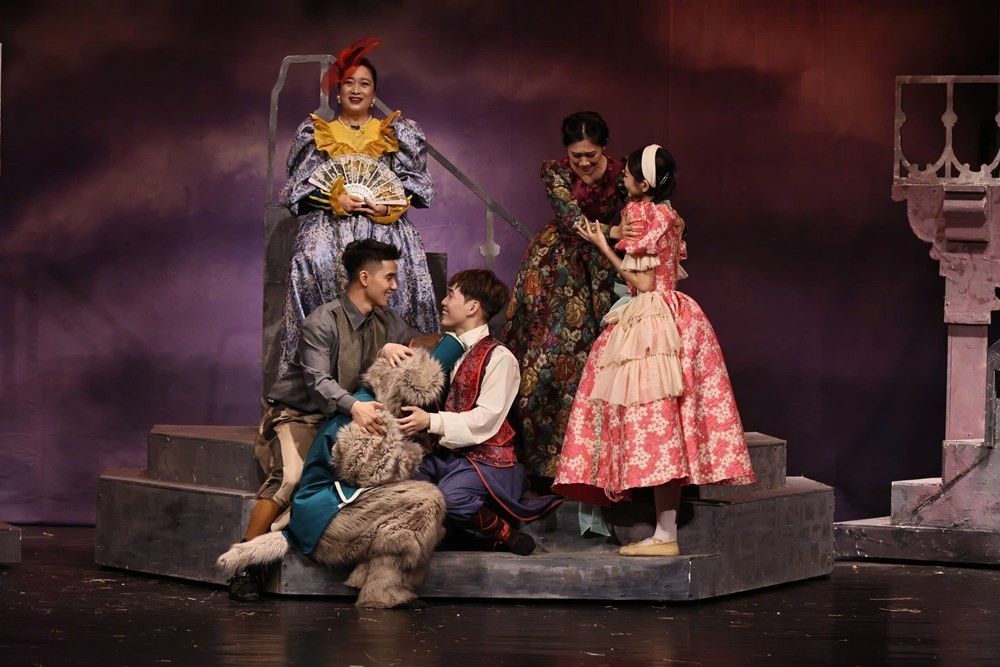 Tháng 4 tại Nhà hát Tuổi trẻ Việt Nam