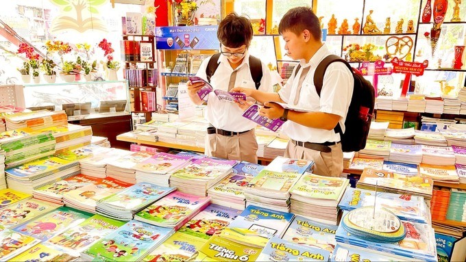 Miễn phí Sách giáo khoa trên toàn quốc từ năm học 2029 - 2030