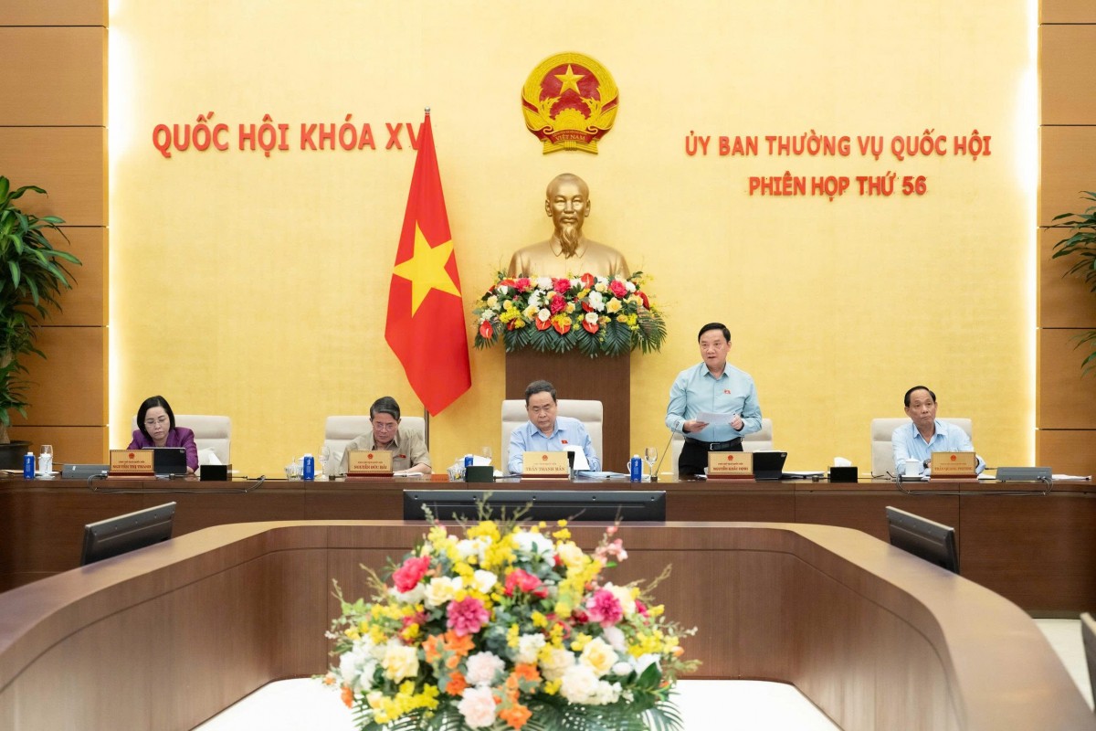 Ủy ban TVQH: thông qua Nghị quyết và Đề án về tổng rà soát hệ thống văn bản quy phạm pháp luật