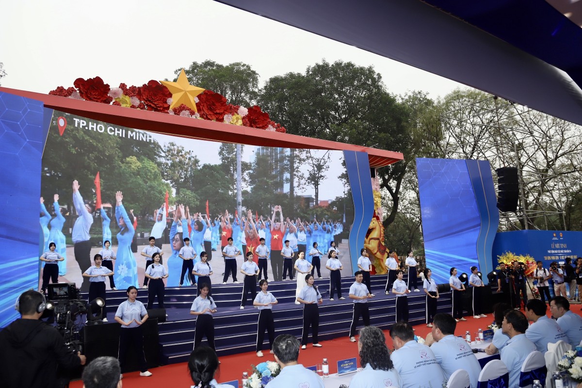 Lễ mít tinh phát động Ngày Sức khỏe toàn dân - Vì một Việt Nam khỏe mạnh