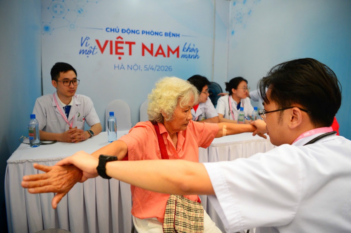 Lễ mít tinh phát động Ngày Sức khỏe toàn dân - Vì một Việt Nam khỏe mạnh