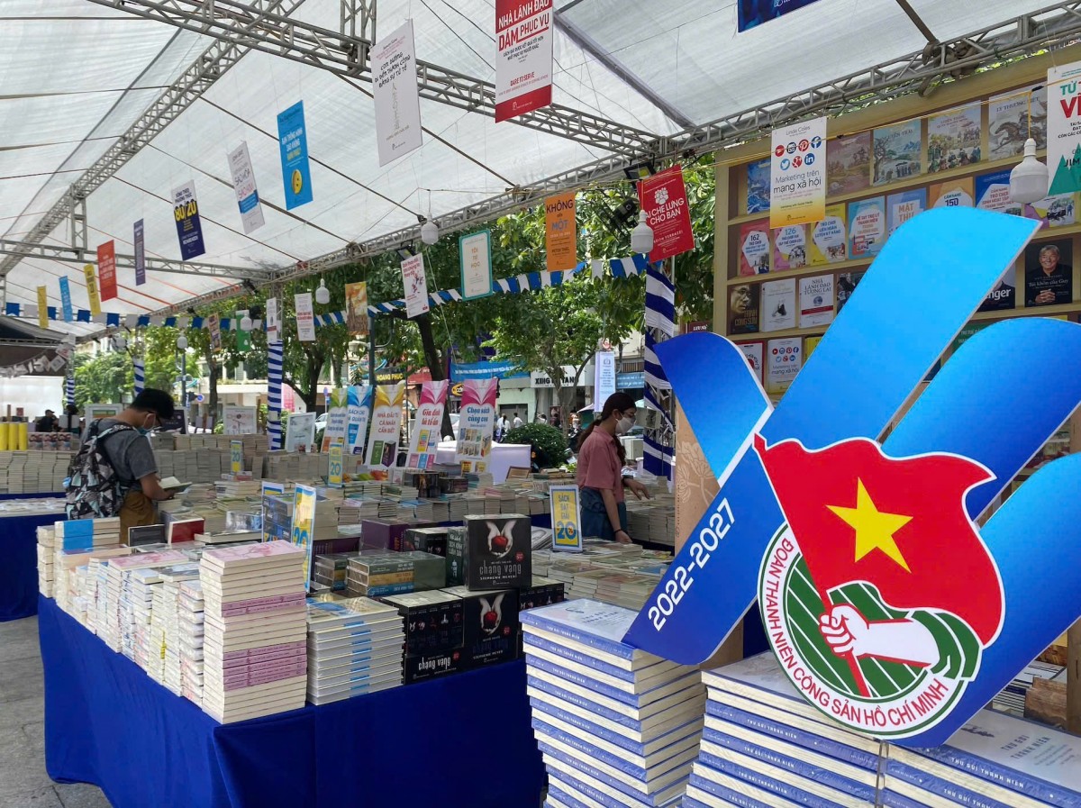 Xây dựng thói quen đọc trong kỷ nguyên số